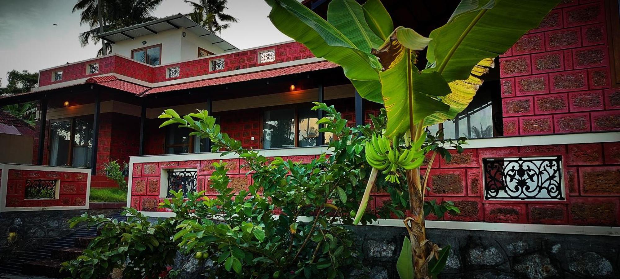 The Ixora - A Boutique